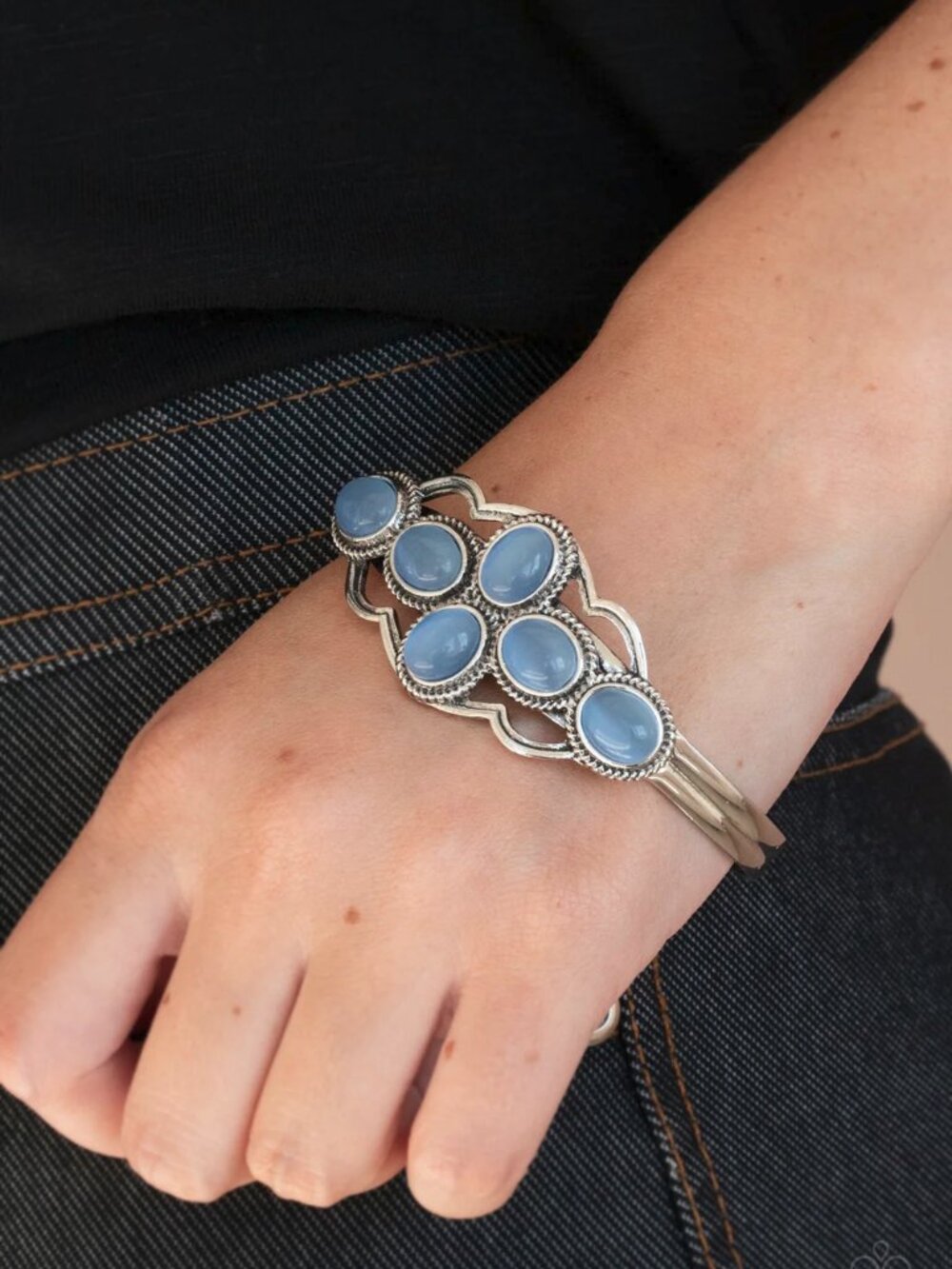 Paparazzi Jewelry Accessories - Color Me Celestial - Blue Bracelet - Vintage